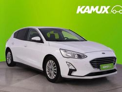 Valkoinen Käytetty 2019 Ford Focus Titanium Sedan | 12 480 € (Perustarjous)