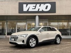 Keltainen Käytetty 2019 Audi e-tron Advanced Plus Katumaasturi | 31 800 € (Perustarjous)
