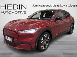 Punainen Käytetty 2024 Ford Mustang Mach-E Premium Katumaasturi | 44 790 €