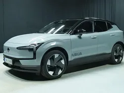Harmaa Uusi 2025 Volvo EX30 Performance Katumaasturi | 44 850 € (Hyvä tarjous)