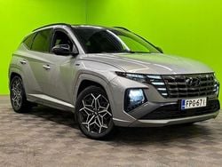 Hopea / harmaa Käytetty 2022 Hyundai Tucson N Line Katumaasturi | 32 490 €