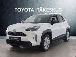 Valkoinen Käytetty 2022 Toyota Yaris Cross Style Katumaasturi | 27 990 € (Perustarjous)