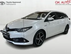 Valkoinen Käytetty 2018 Toyota Auris Touring Sports Active Farmari | 16 790 € (Perustarjous)