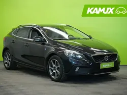 Black sapphire / metallic Käytetty 2015 Volvo V40 CC Ocean Race Farmari | 21 890 €
