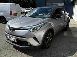 Harmaa Käytetty 2017 Toyota C-HR Style Katumaasturi | 16 800 € (Perustarjous)