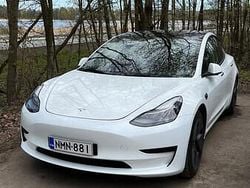 Käytetty 2021 Tesla Model 3 Standard Range Plus Sedan | 24 500 € (Perustarjous)