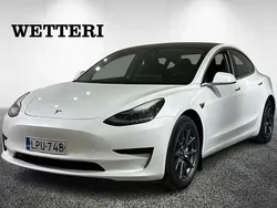 Valkoinen Käytetty 2020 Tesla Model 3 Standard Range Sedan | 19 900 € (Perustarjous)