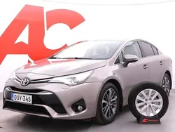 Ruskea Käytetty 2015 Toyota Avensis Active Sedan | 13 990 € (Hyvä tarjous)