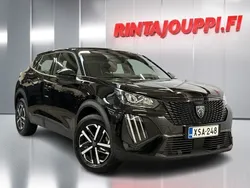 Musta Käytetty 2024 Peugeot e-2008 Active Katumaasturi | 25 900 € (Perustarjous)