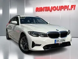 Käytetty 2021 BMW 330e Sport Line Farmari | 28 400 € (Supertarjous)