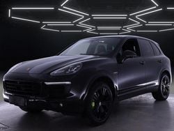 Käytetty 2017 Porsche Cayenne S E-Hybrid Platinum Edition Katumaasturi | 37 900 €