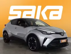 Valkoinen Käytetty 2023 Toyota C-HR Sport Katumaasturi | 33 990 € (Perustarjous)