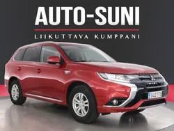 Punainen Käytetty 2015 Mitsubishi Outlander P-HEV Farmari | 12 900 € (Perustarjous)