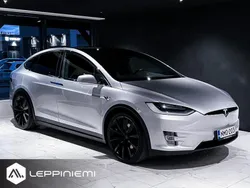 Käytetty 2018 Tesla Model X Katumaasturi | 44 880 € (Perustarjous)