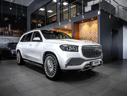 Valkoinen Käytetty 2022 Mercedes GLS600 Maybach Katumaasturi | 279 000 €