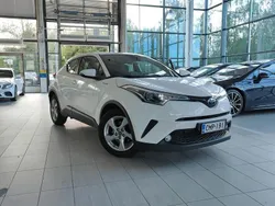 Käytetty 2019 Toyota C-HR Active Katumaasturi | 18 900 € (Hyvä tarjous)
