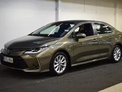 Käytetty 2021 Toyota Corolla Active Sedan | 23 900 € (Perustarjous)
