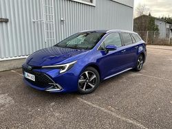 Sininen Käytetty 2023 Toyota Corolla Edition Farmari | 27 900 € (Perustarjous)