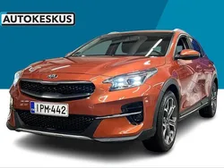 Oranssi Käytetty 2020 Kia XCeed EX Katumaasturi | 18 890 € (Perustarjous)