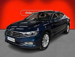 Sininen Käytetty 2021 VW Passat Style Sedan | 20 900 € (Hyvä tarjous)