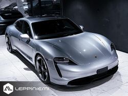 Käytetty 2020 Porsche Taycan 4S Sedan | 64 880 € (Perustarjous)