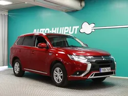 Käytetty 2020 Mitsubishi Outlander P-HEV Active Katumaasturi | 20 400 € (Supertarjous)