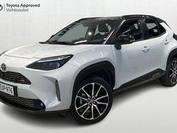 Harmaa Käytetty 2023 Toyota Yaris Cross Sport Katumaasturi | 31 800 € (Perustarjous)
