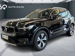 Musta Käytetty 2020 Volvo XC40 Business Edition Katumaasturi | 28 900 € (Perustarjous)