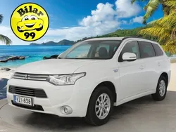 Käytetty 2014 Mitsubishi Outlander P-HEV Intense Farmari | 7 900 € (Hieman kallis)