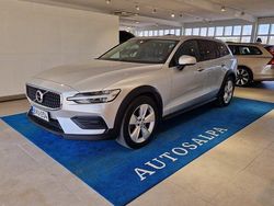 Harmaa Käytetty 2020 Volvo V60 CC Business Edition Farmari | 25 900 € (Perustarjous)
