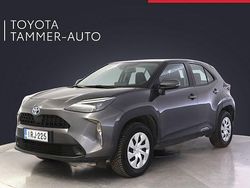 Harmaa Käytetty 2023 Toyota Yaris Cross Active Katumaasturi | 26 480 € (Perustarjous)