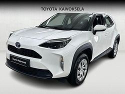 Valkoinen Käytetty 2023 Toyota Yaris Cross Business Edition Katumaasturi | 27 500 € (Perustarjous)