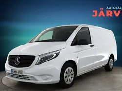 Valkoinen Käytetty 2022 Mercedes Vito Tila-auto | 28 900 € (Supertarjous)