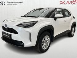 040 / 10 Käytetty 2023 Toyota Yaris Cross Active Katumaasturi | 27 990 € (Hieman kallis)