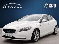 Valkoinen Käytetty 2014 Volvo V40 Ocean Race Viistoperä | 10 900 € (Perustarjous)