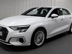 Valkoinen Käytetty 2021 Audi A3 Sportback g-tron Advanced Plus Sedan | 21 900 €
