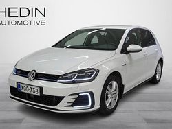 Valkoinen Käytetty 2018 VW Golf VII GTE Viistoperä | 14 780 € (Perustarjous)