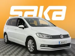 Käytetty 2017 VW Touran Highline Tila-auto | 25 890 € (Hieman kallis)