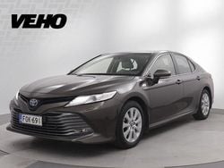 Ruskea Käytetty 2020 Toyota Camry Style Sedan | 23 800 € (Perustarjous)