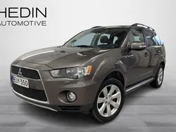 Käytetty 2012 Mitsubishi Outlander Intense Katumaasturi | 12 500 € (Hieman kallis)