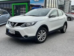 Valkoinen Käytetty 2015 Nissan Qashqai Acenta Katumaasturi | 9 980 € (Perustarjous)