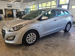 Hopea Käytetty 2016 Hyundai i30 Classic Farmari | 9 900 € (Perustarjous)