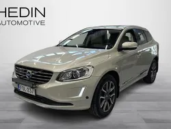 Harmaa Käytetty 2016 Volvo XC60 Standard Katumaasturi | 17 890 € (Kallis)