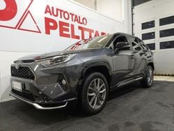 Harmaa Käytetty 2021 Toyota RAV4 Hybrid Premium Katumaasturi | 36 900 € (Perustarjous)
