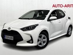 Valkoinen Käytetty 2024 Toyota Yaris Hybrid Viistoperä | 20 900 € (Supertarjous)
