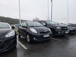 Käytetty 2011 Toyota Yaris Edition Viistoperä | 8 800 € (Perustarjous)