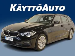 Musta Käytetty 2020 BMW 330e Sport Line Farmari | 23 900 € (Hyvä tarjous)
