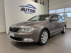 Harmaa Käytetty 2010 Skoda Superb Elegance Sedan | 5 770 €