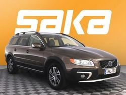 Käytetty 2014 Volvo XC70 Summum Katumaasturi | 27 900 € (Hieman kallis)