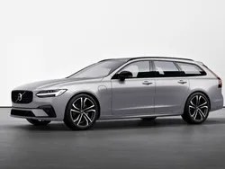 Käytetty 2023 Volvo V90 Ultimate Farmari | 75 846 €